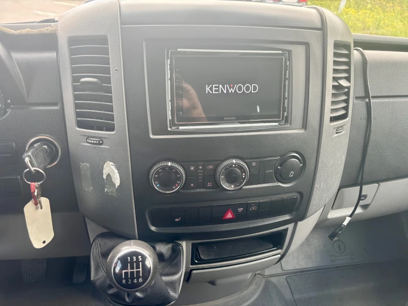 VW Crafter 2.0TDI KAT B NAVI KLIMA 4.40m, снимка 8 - Бусове и автобуси - 50033209