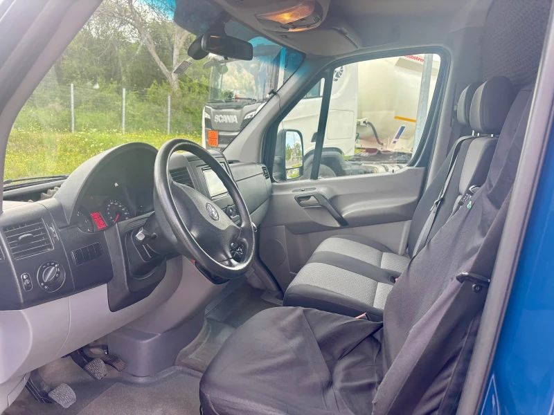 VW Crafter 2.0TDI KAT B NAVI KLIMA 4.40m, снимка 7 - Бусове и автобуси - 50033209