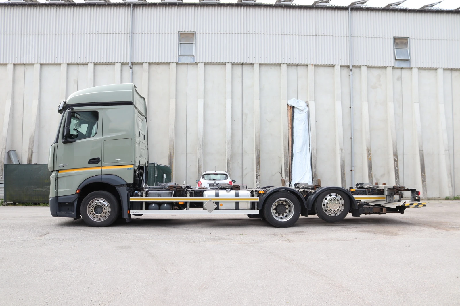 Mercedes-Benz Actros 2545 BDF Борд - изображение 5