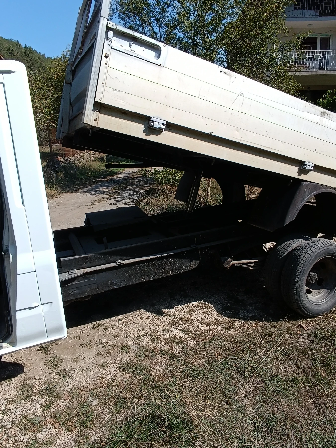 Ford Transit 2.4 - изображение 5