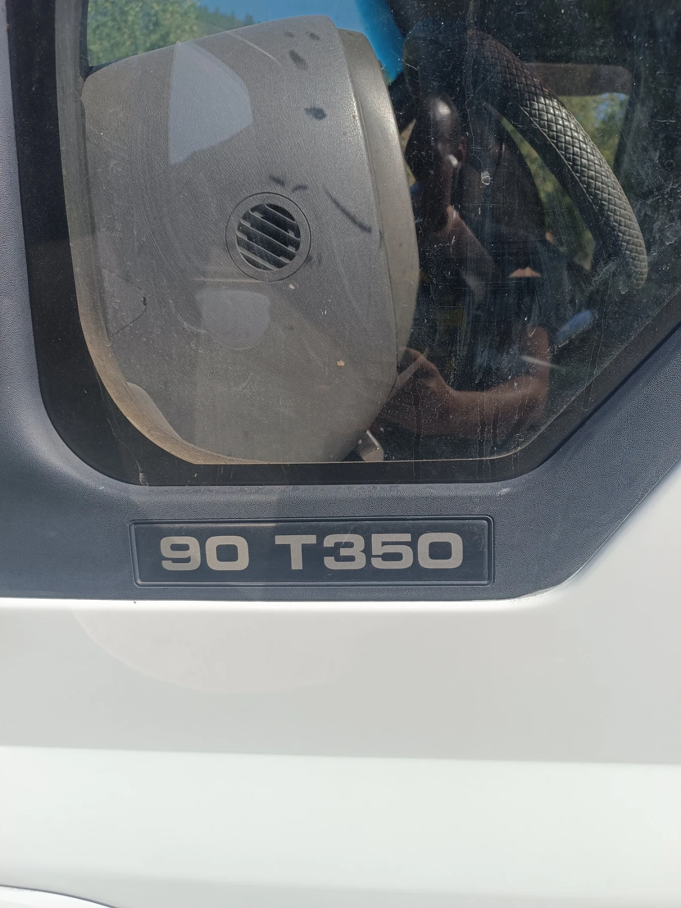 Ford Transit 2.4 - изображение 9