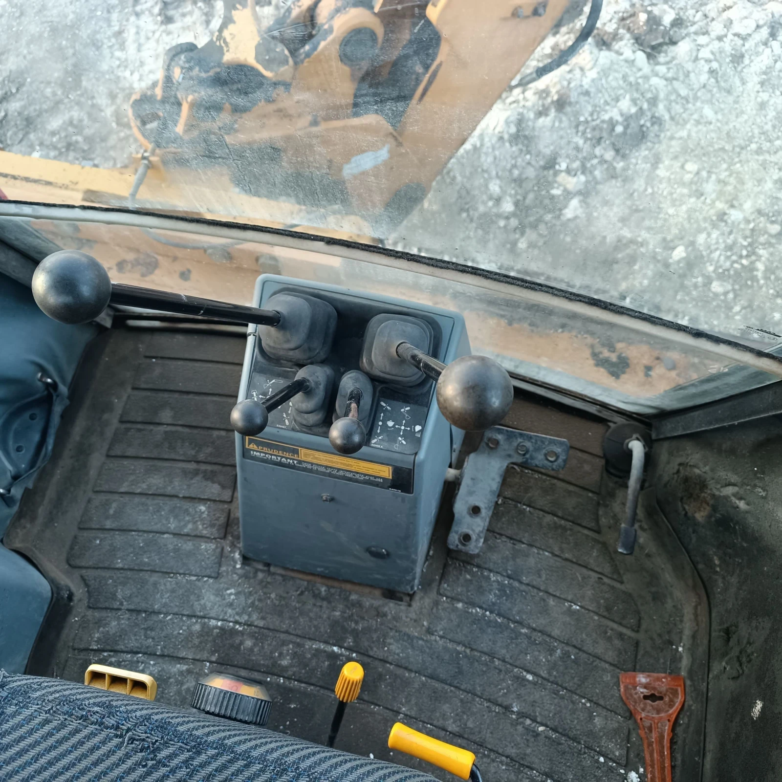 Багер Case 580SLE - изображение 3