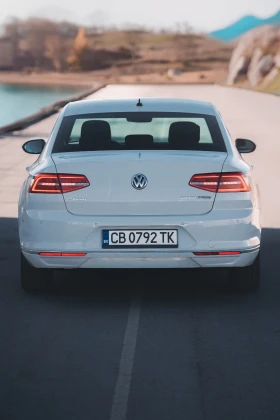 VW Passat Highline - 30999 лв. - 79331568 | Car24.bg