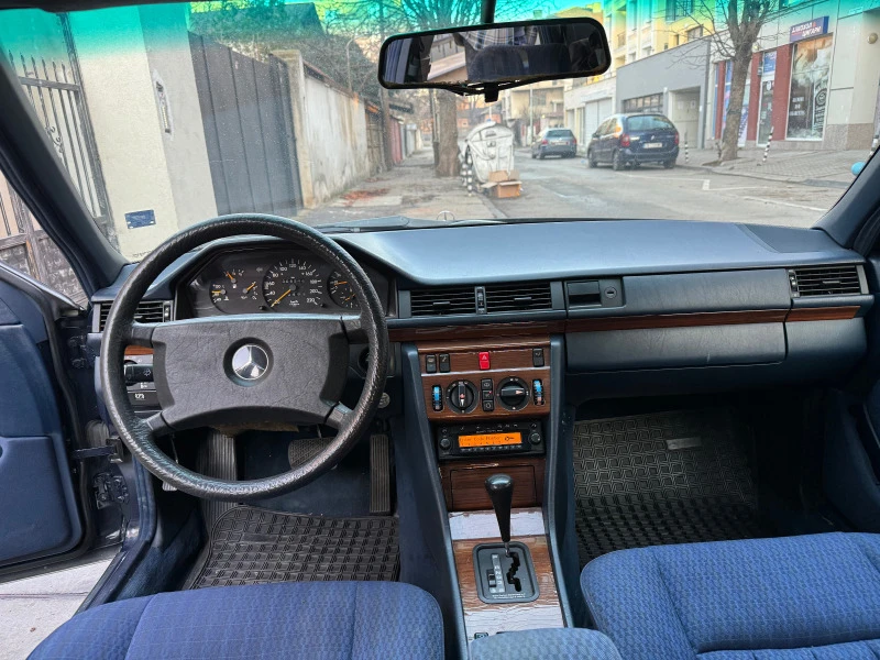 Mercedes-Benz 124 2, 3 / 136, снимка 12 - Автомобили и джипове - 43587500