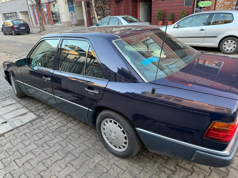 Mercedes-Benz 124 2, 3 / 136, снимка 6 - Автомобили и джипове - 43587500