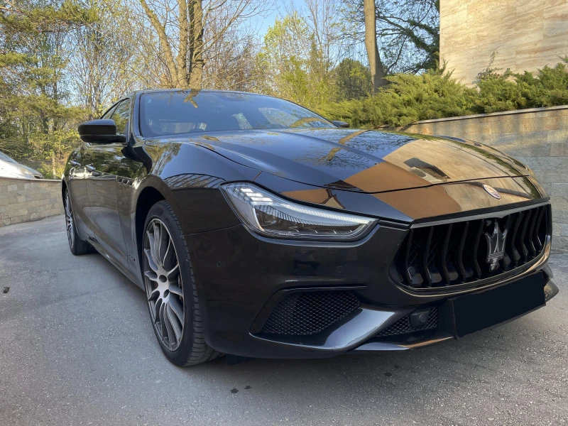 Maserati Ghibli, снимка 1 - Автомобили и джипове - 47304037