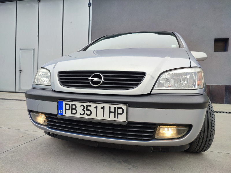 Opel Zafira 6+ 1, снимка 1 - Автомобили и джипове - 46197836