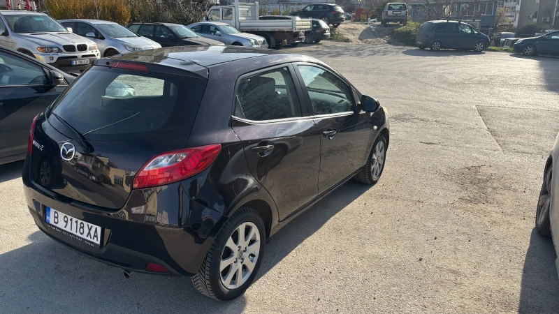 Mazda 2 Facelift, снимка 3 - Автомобили и джипове - 48348155