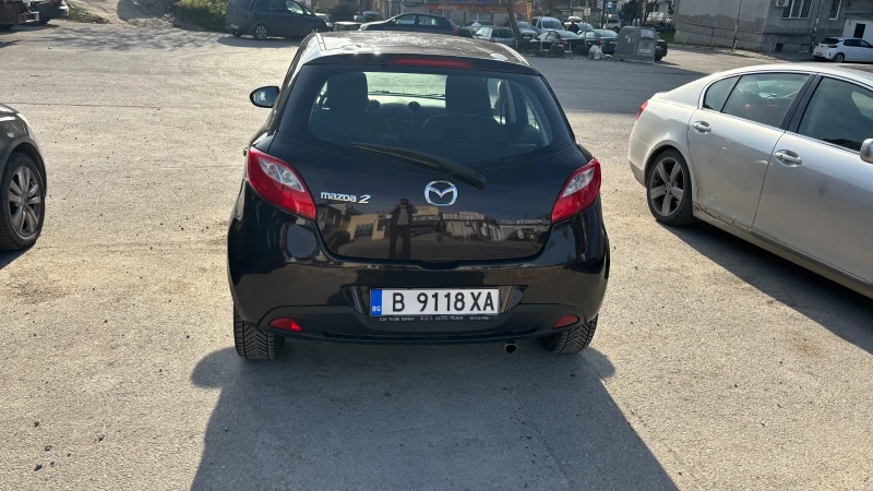 Mazda 2 Facelift, снимка 4 - Автомобили и джипове - 48348155