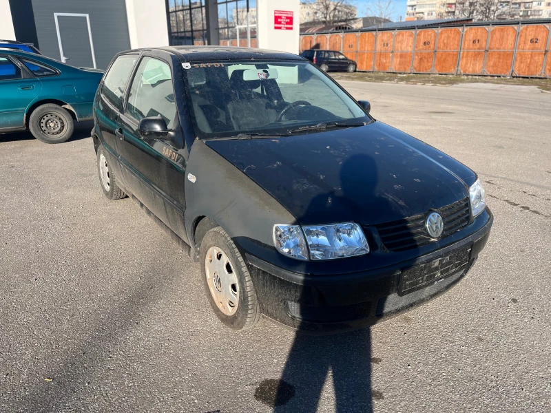 VW Polo 1.4i Фейс, снимка 8 - Автомобили и джипове - 48394795