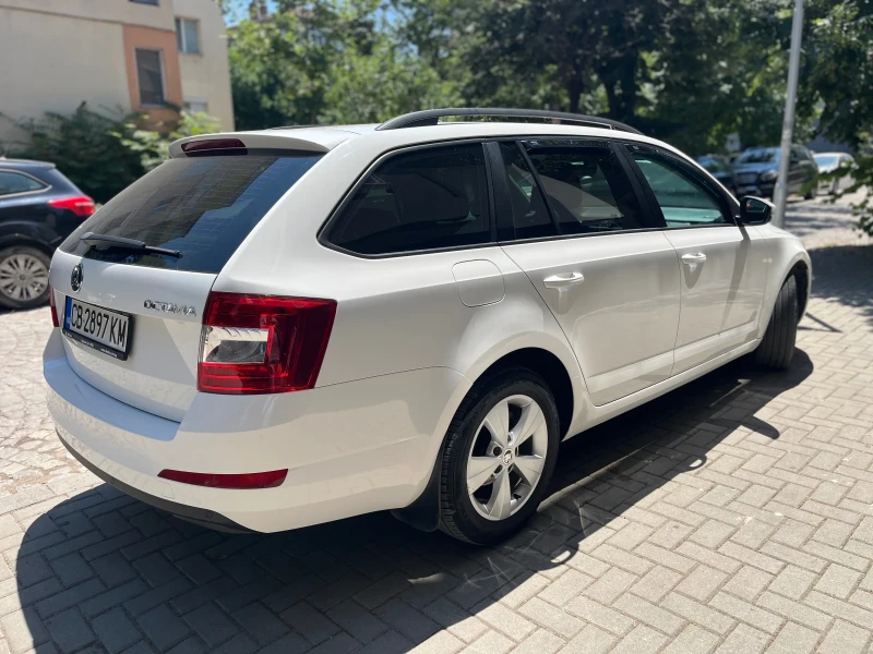 Skoda Octavia, снимка 4 - Автомобили и джипове - 51940412