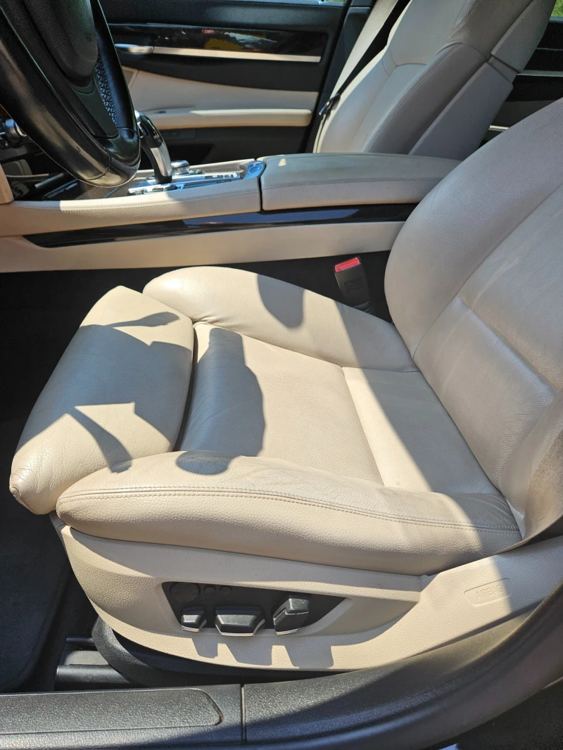 BMW 740, снимка 4 - Автомобили и джипове - 52405622
