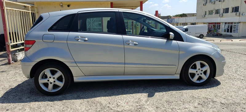 Mercedes-Benz B 200 2.0D-Автом., снимка 8 - Автомобили и джипове - 52521527