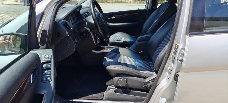 Mercedes-Benz B 200 2.0D-Автом., снимка 10 - Автомобили и джипове - 52521527