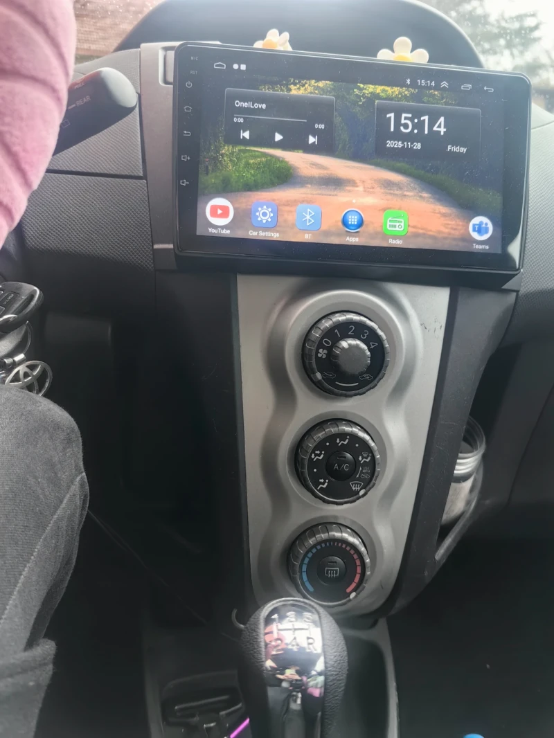 Toyota Yaris, снимка 5 - Автомобили и джипове - 52619324