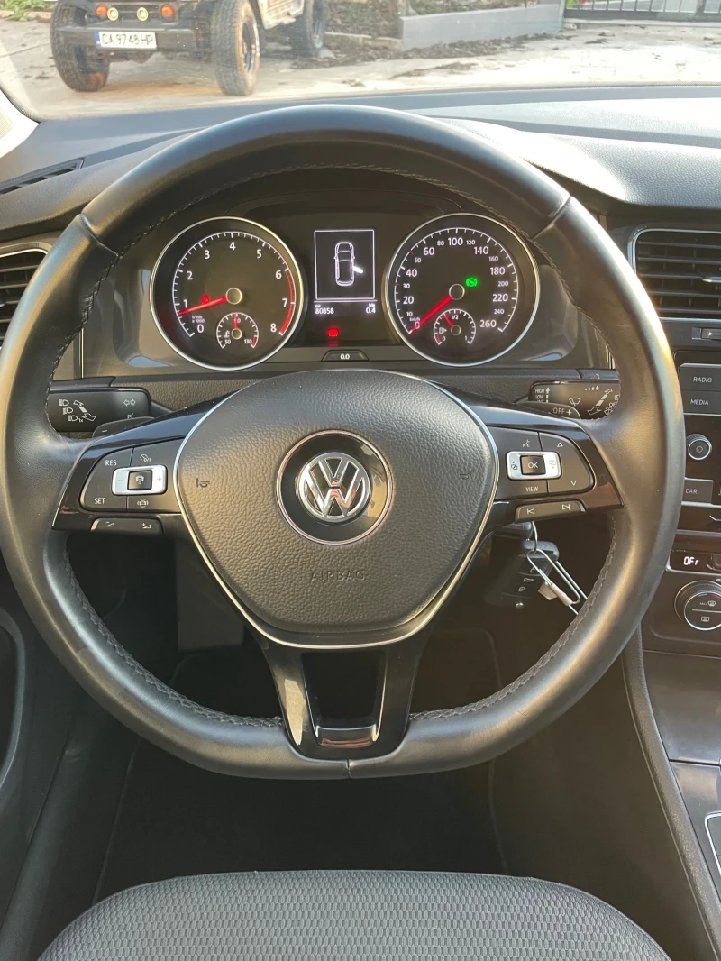 VW Golf 1.5TSI-130к.с., снимка 13 - Автомобили и джипове - 52881293