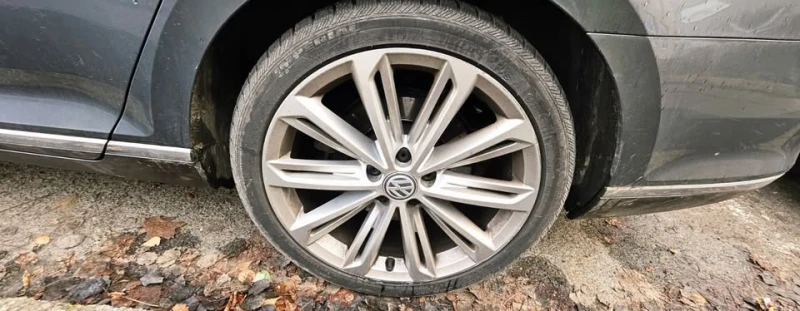 VW Passat 2.0 TDI Digital 4Motion Highline 360, снимка 8 - Автомобили и джипове - 53172415