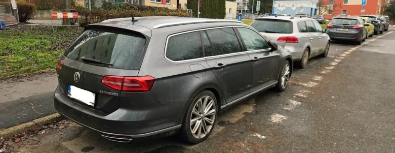 VW Passat 2.0 TDI Digital 4Motion Highline 360, снимка 4 - Автомобили и джипове - 53172415