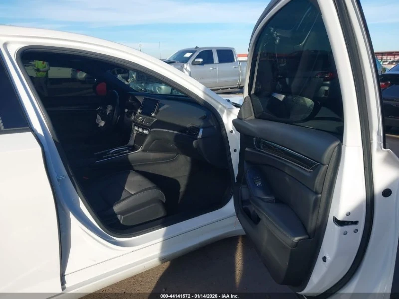 Honda Accord Sport 2.0T, снимка 5 - Автомобили и джипове - 53453553