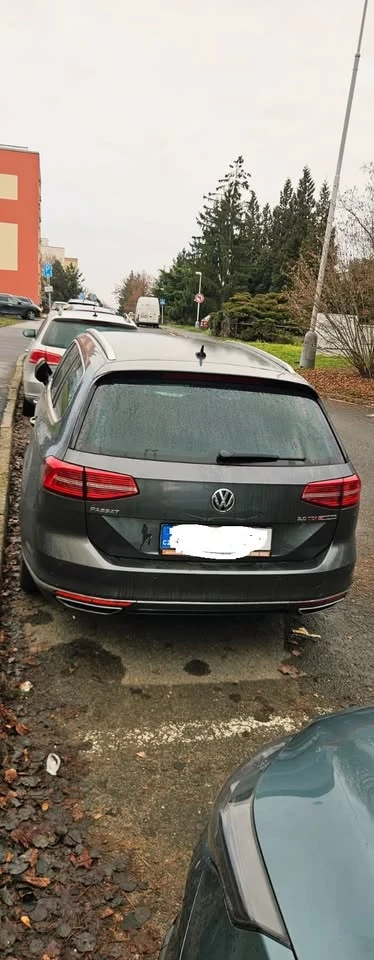 VW Passat 2.0 TDI Digital 4Motion Highline 360, снимка 2 - Автомобили и джипове - 53172415