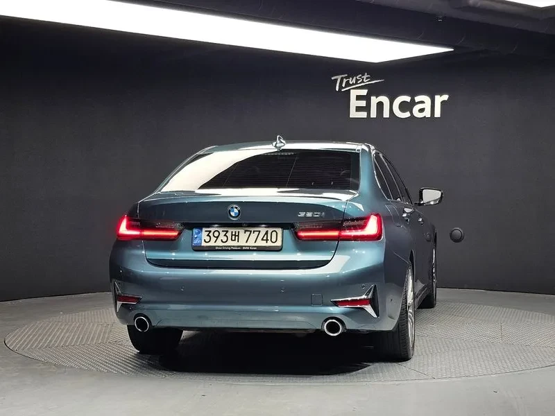 BMW 320 I LUXURY, снимка 8 - Автомобили и джипове - 55205956