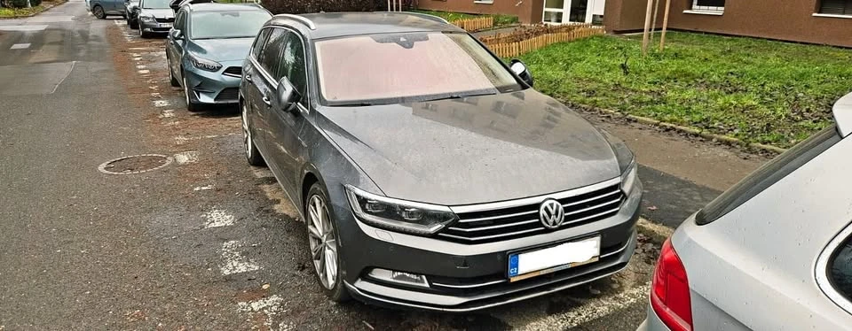VW Passat 2.0 TDI Digital 4Motion Highline 360, снимка 1