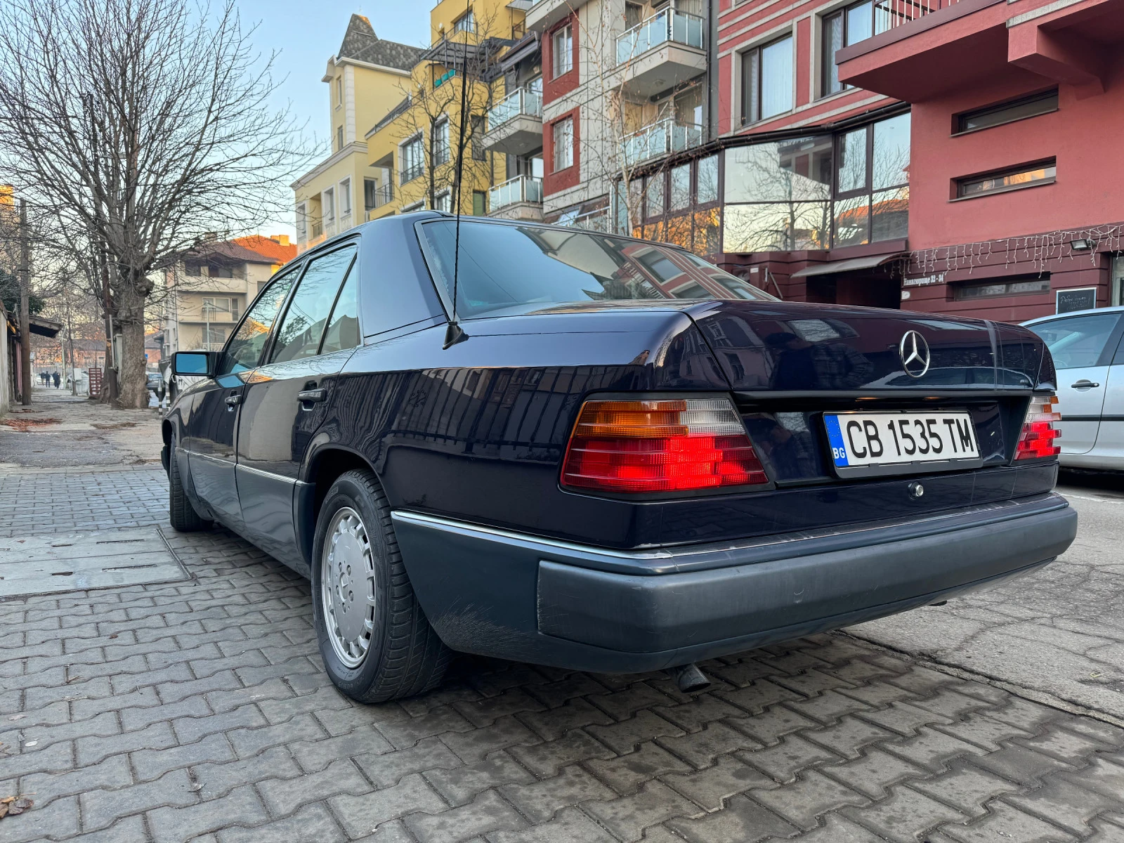 Mercedes-Benz 124 2, 3 / 136 - изображение 5