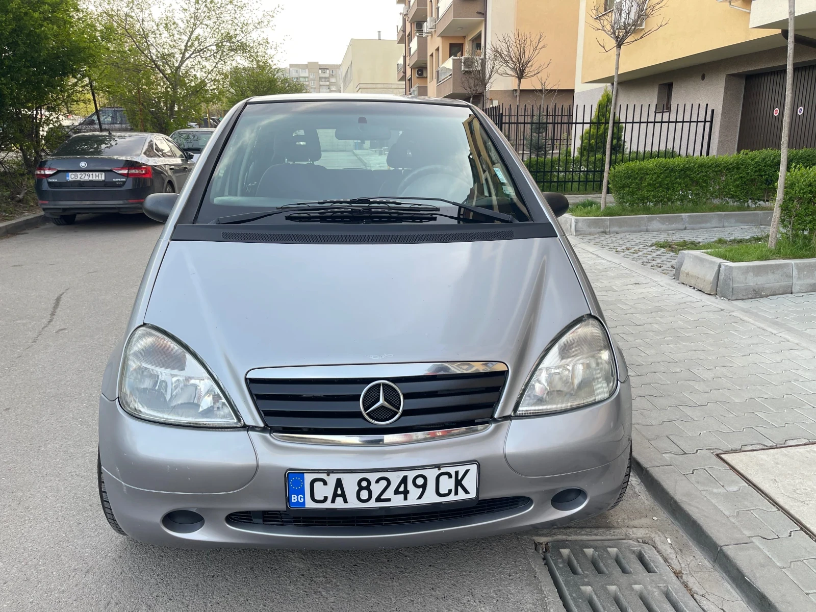 Mercedes-Benz A 170  КЛИМАТРОНИК  Нови Гуми  - изображение 2