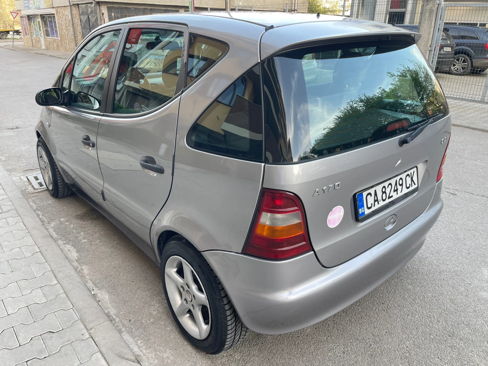 Mercedes-Benz A 170  КЛИМАТРОНИК  Нови Гуми  - изображение 4