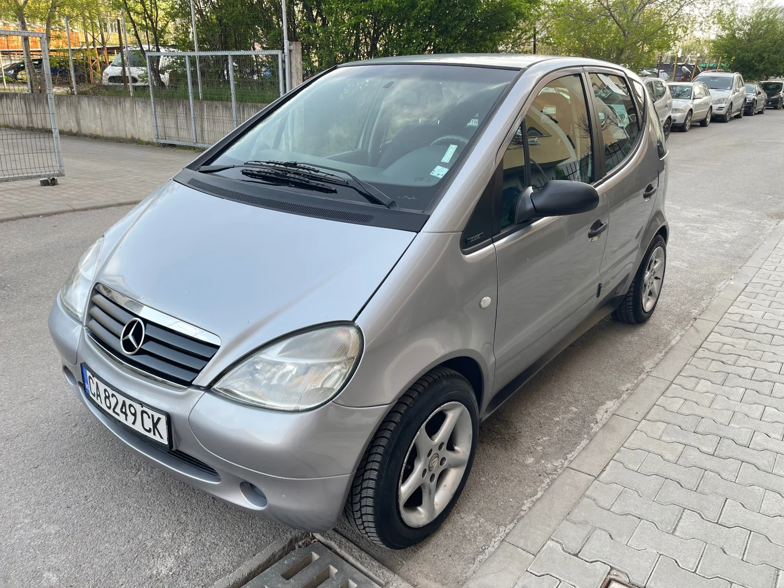Mercedes-Benz A 170  КЛИМАТРОНИК  Нови Гуми  - изображение 3