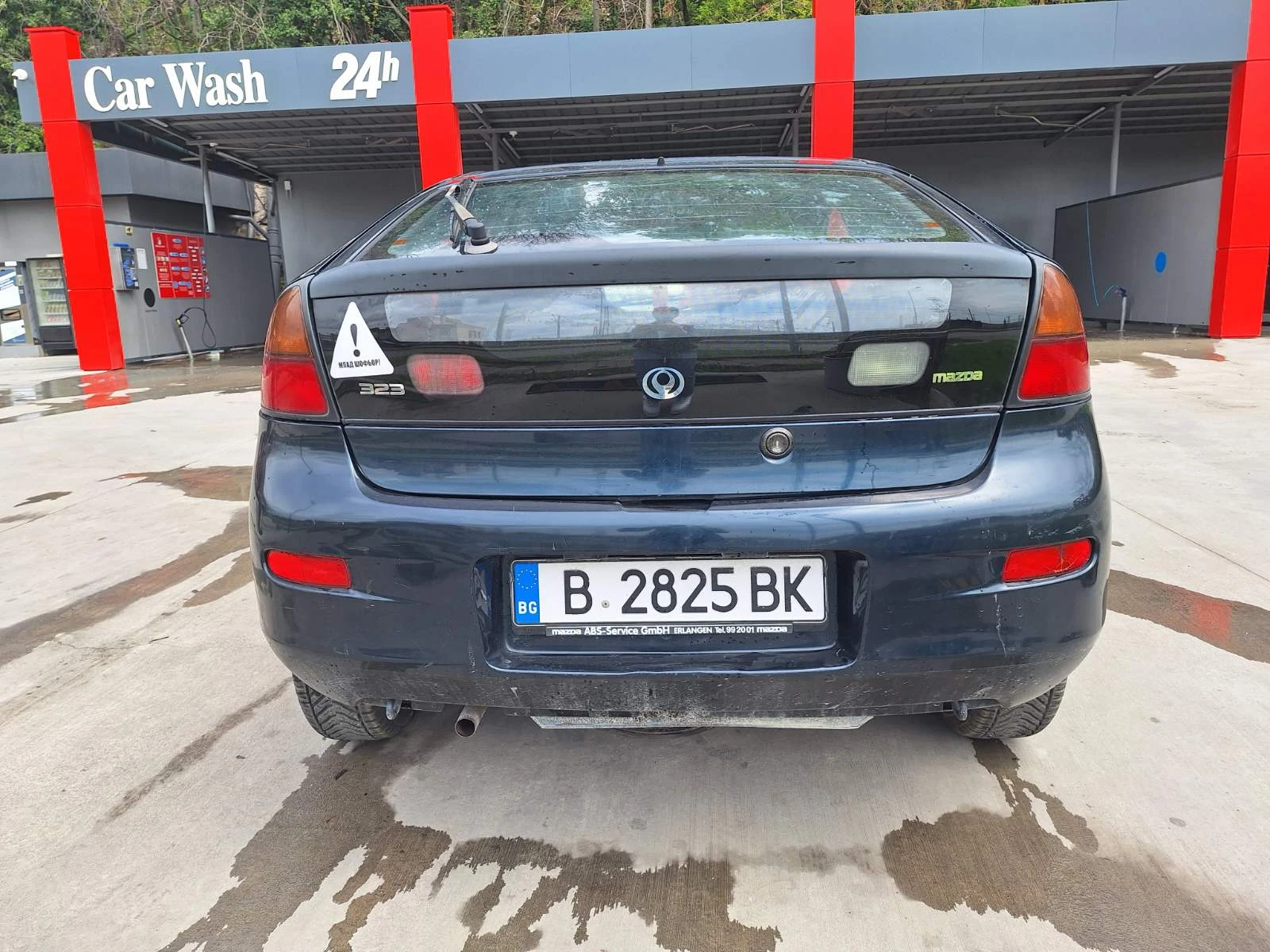 Mazda 323 f - изображение 4