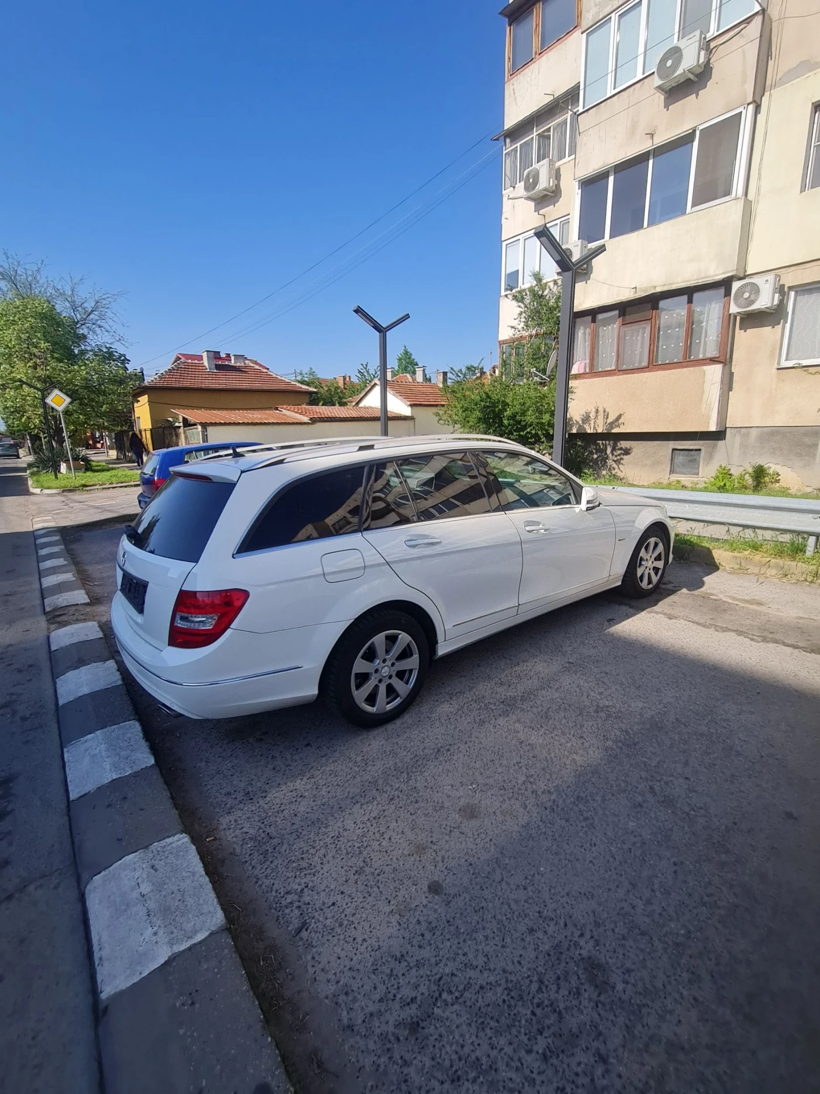 Mercedes-Benz C 300 Нов внос Германия  - изображение 3