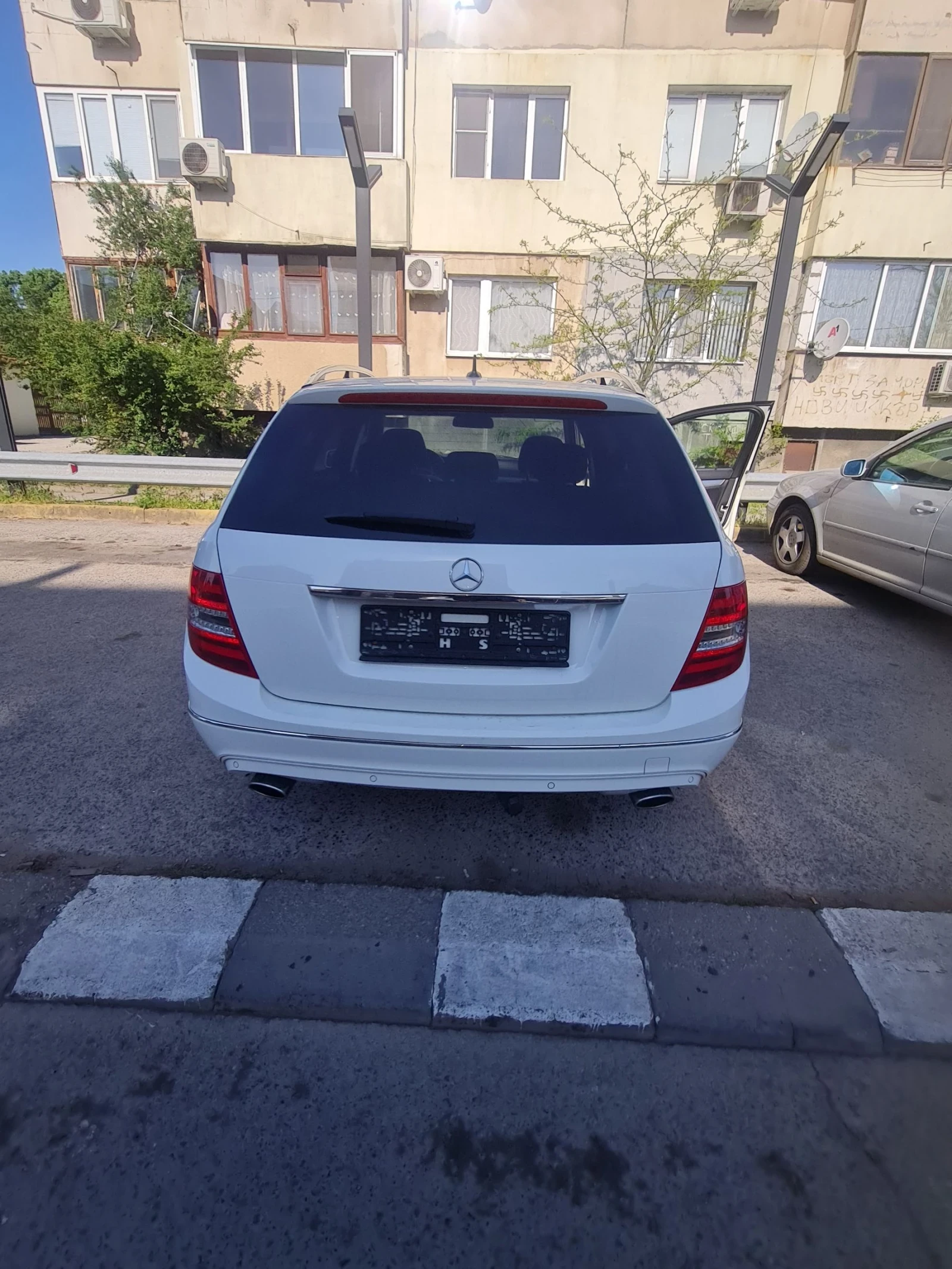 Mercedes-Benz C 300 Нов внос Германия  - изображение 4