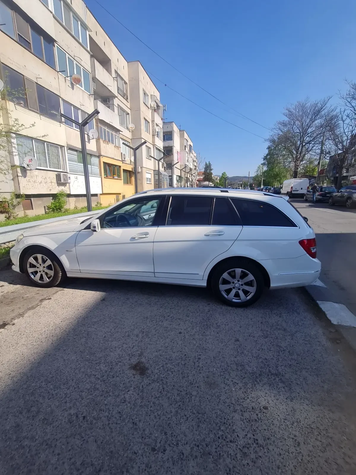 Mercedes-Benz C 300 Нов внос Германия  - изображение 2