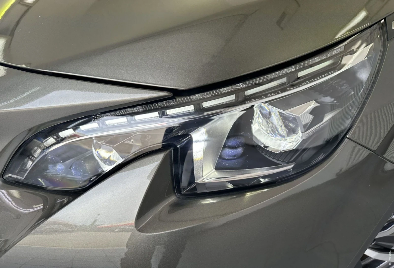 Peugeot 3008 Hybrid 225 Allure 1, 6 Plug-ln hybrid - изображение 3