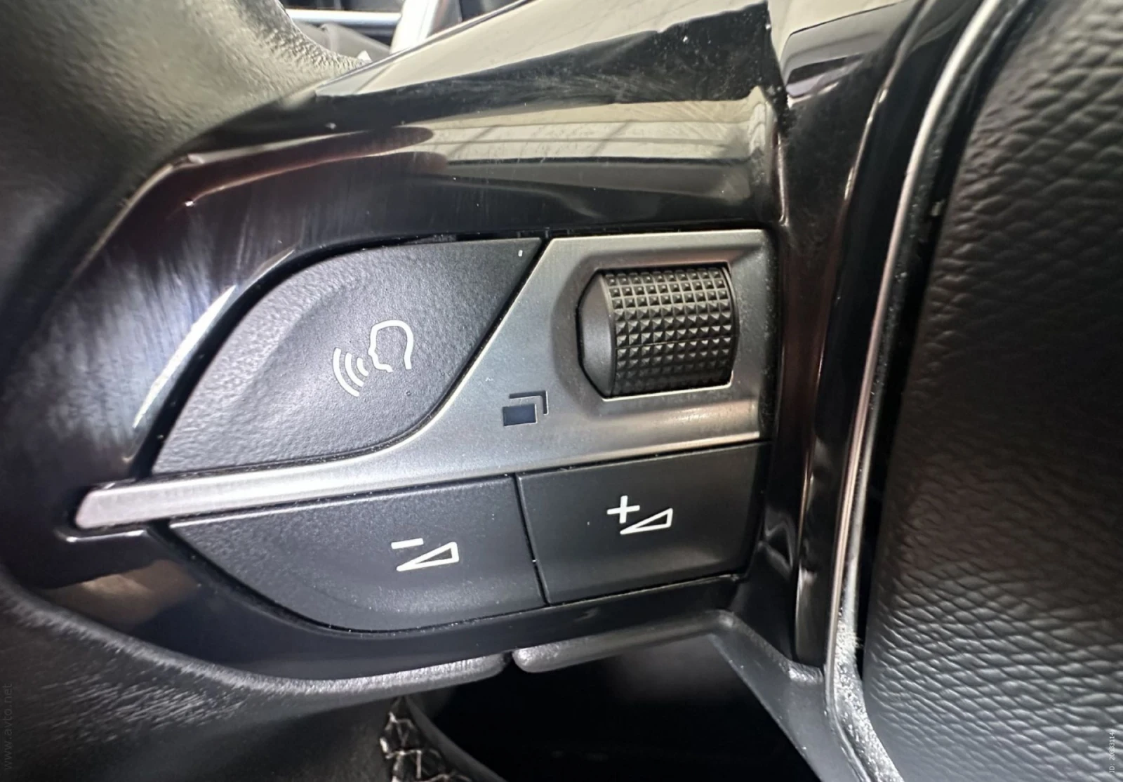 Peugeot 3008 Hybrid 225 Allure 1, 6 Plug-ln hybrid - изображение 8