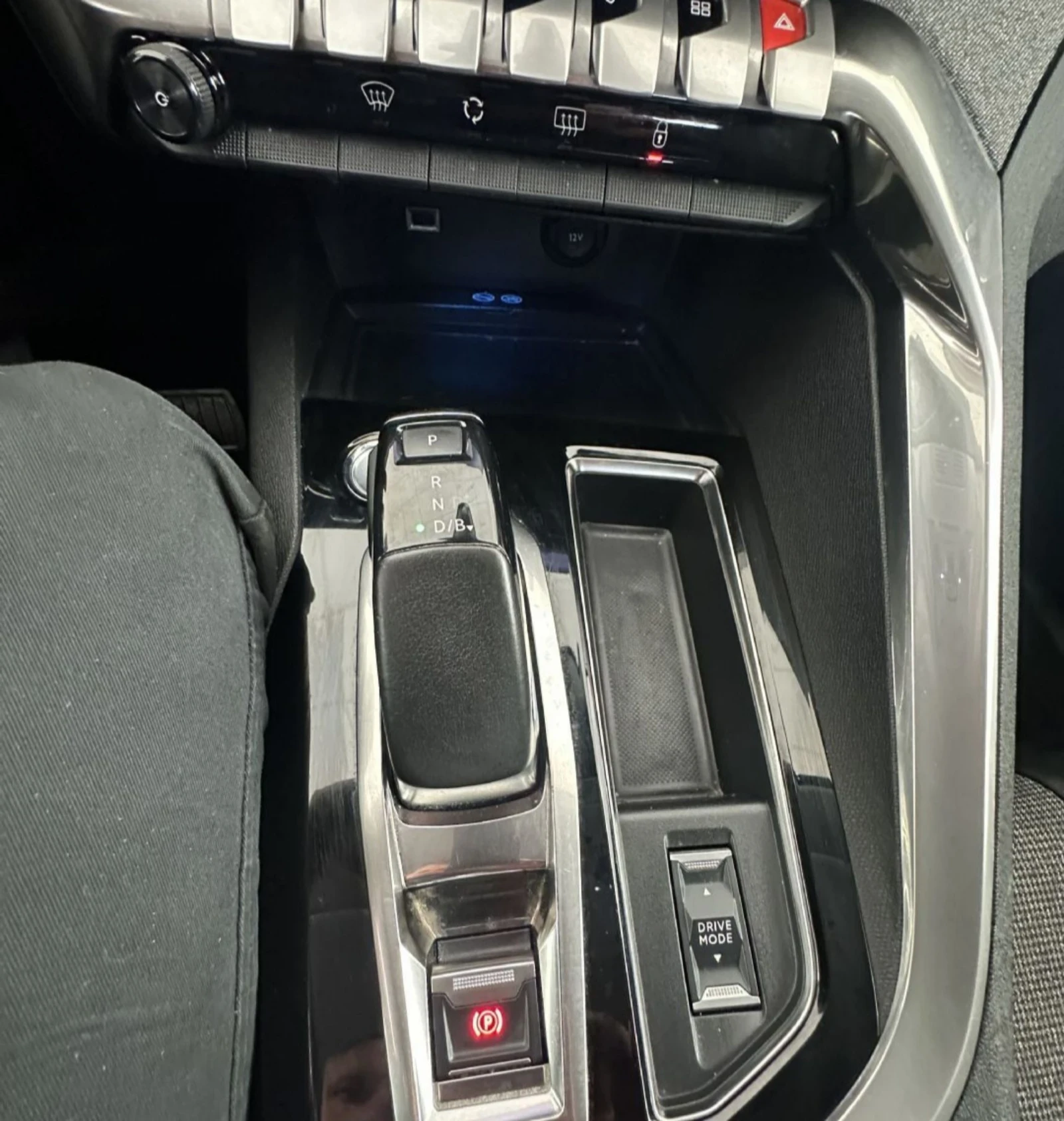 Peugeot 3008  225 Allure 1, 6 Plug-ln hybrid | Mobile.bg   14