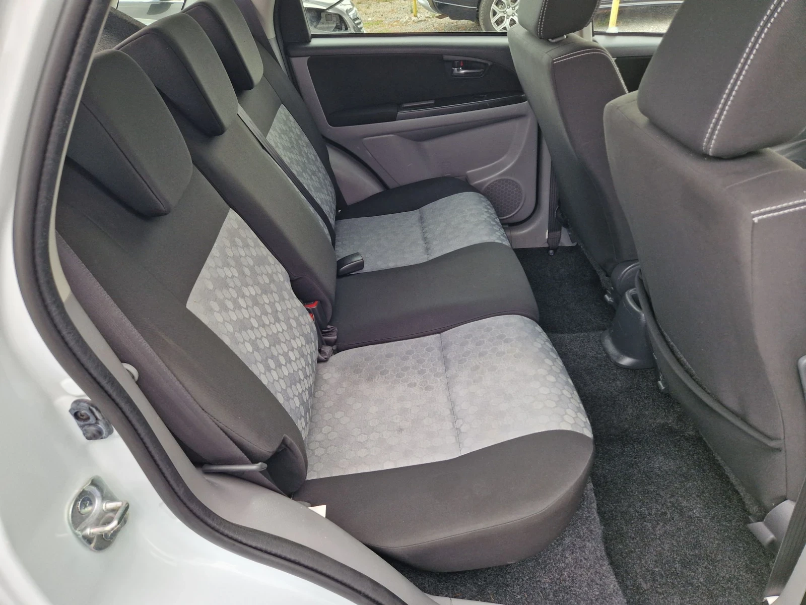 Suzuki SX4 1.6I 4x4 Фейслифт - изображение 10