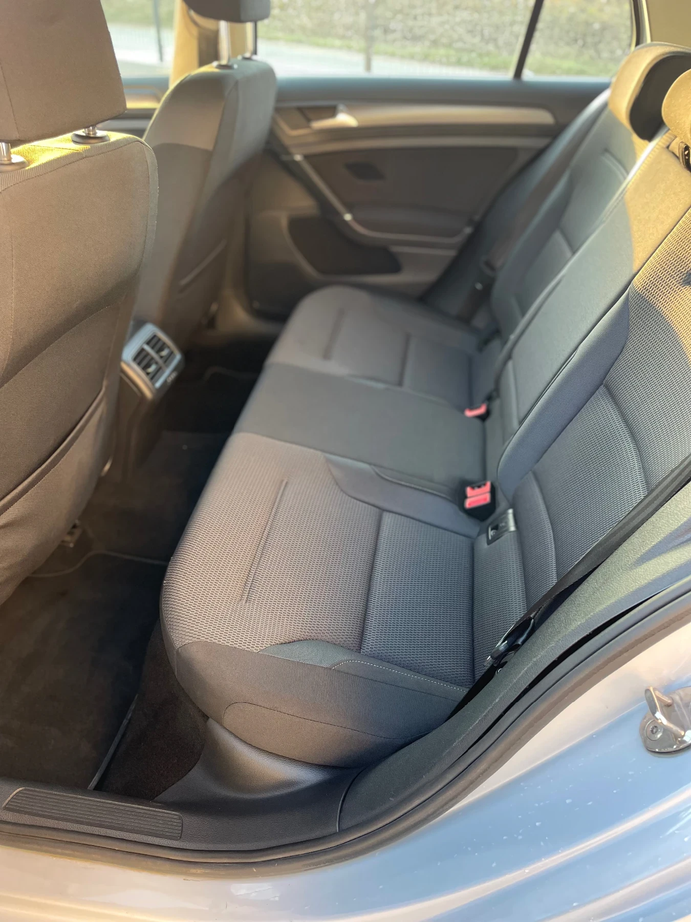VW Golf 1.5TSI-130�.�. | Mobile.bg � ����������� 15
