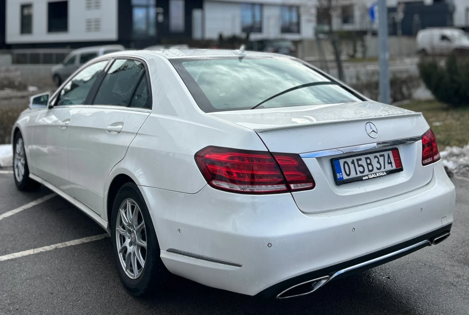 Mercedes-Benz E 220  BlueEFFICIENCY* FULL LED* 7G TRONIC - изображение 8
