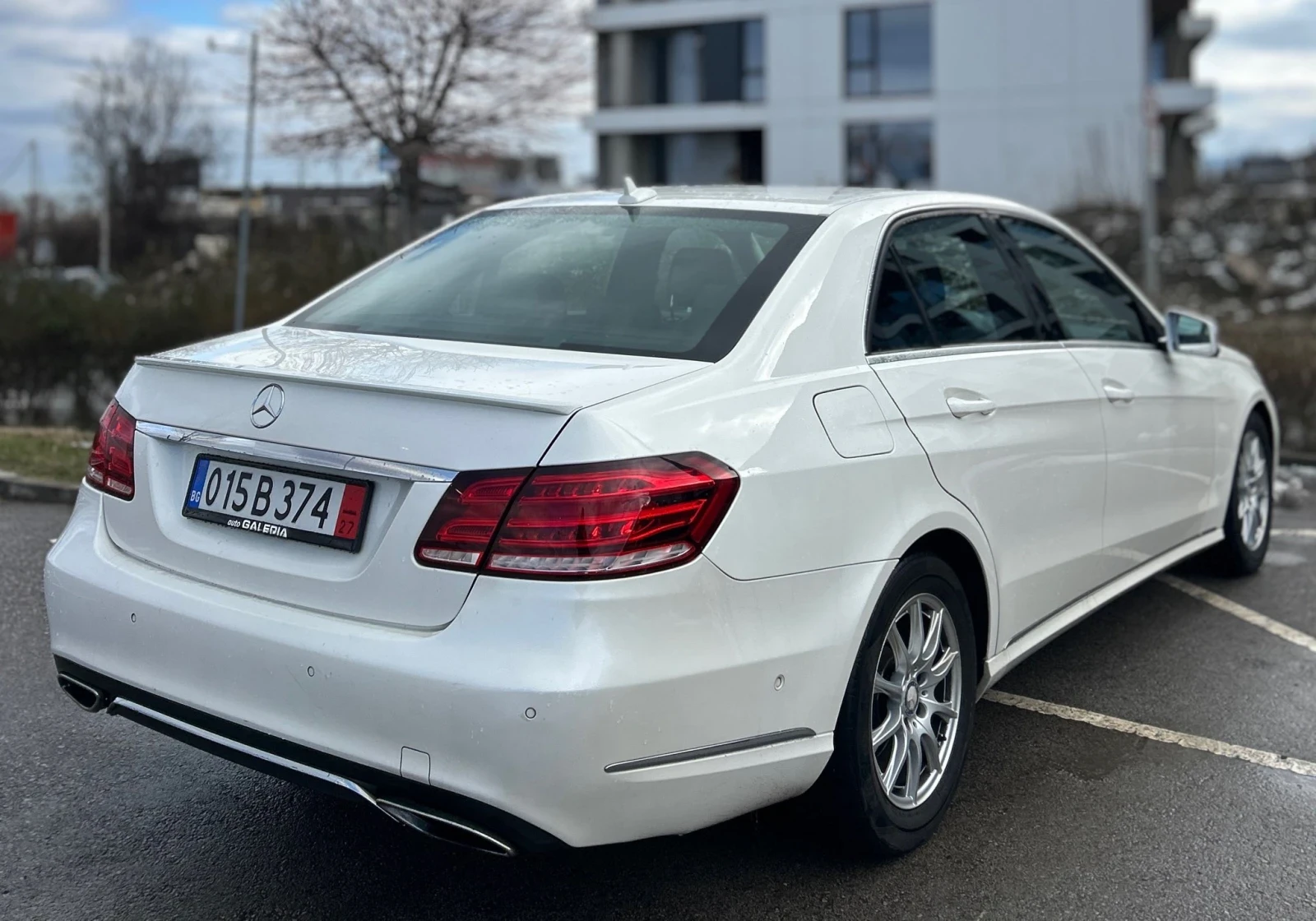 Mercedes-Benz E 220  BlueEFFICIENCY* FULL LED* 7G TRONIC - изображение 10