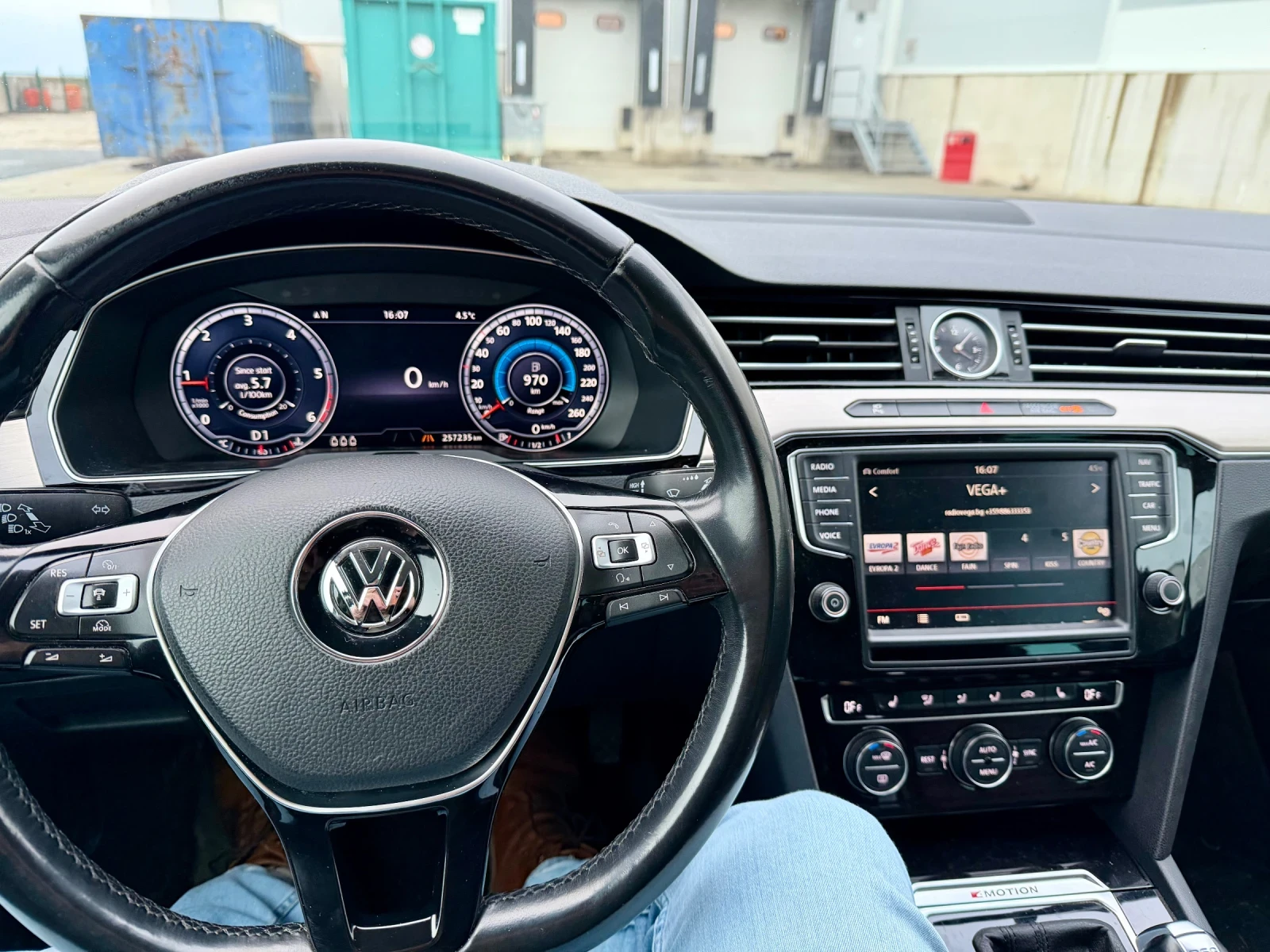 VW Passat 2.0 TDI Digital 4Motion Highline 360 | Mobile.bg � ����������� 14