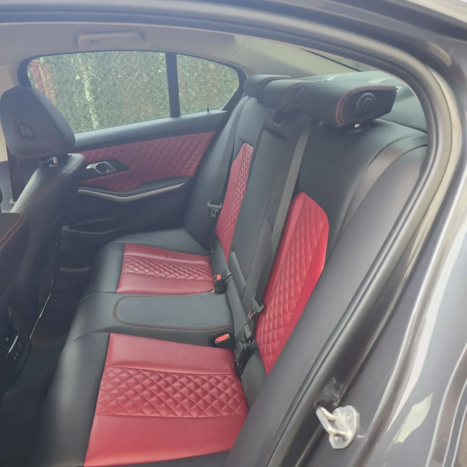 BMW 320, снимка 9 - Автомобили и джипове - 53953043