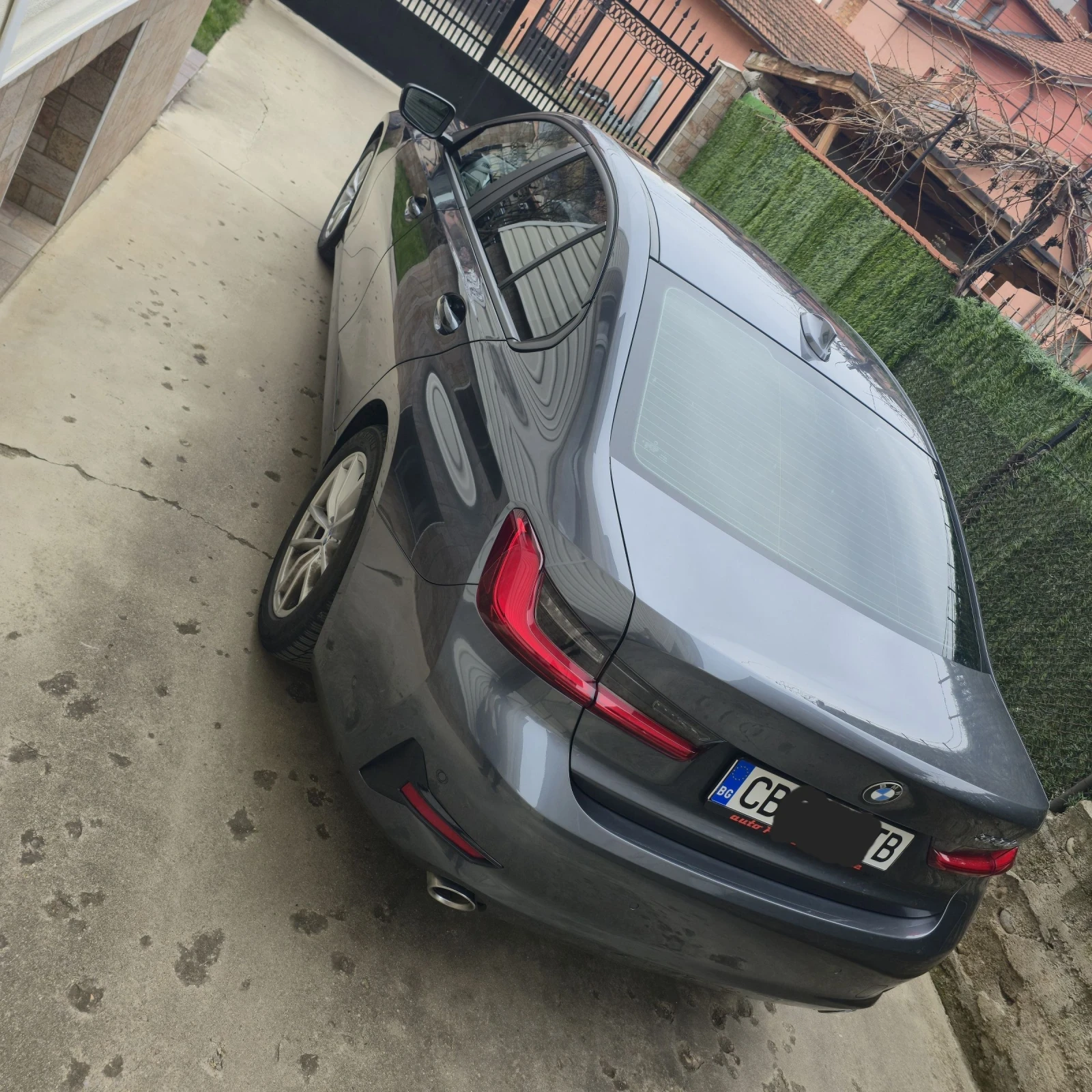 BMW 320  - изображение 2