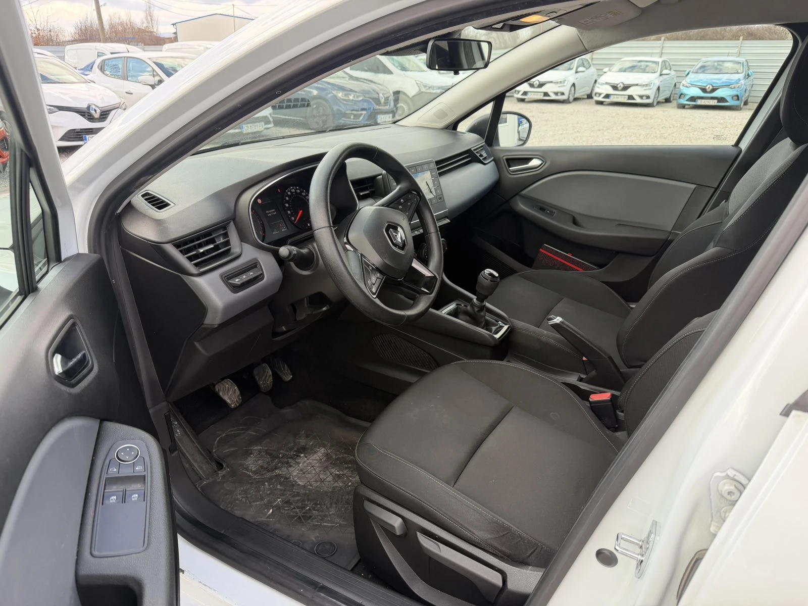 Renault Clio 1.0TCe 92k.c. - изображение 10