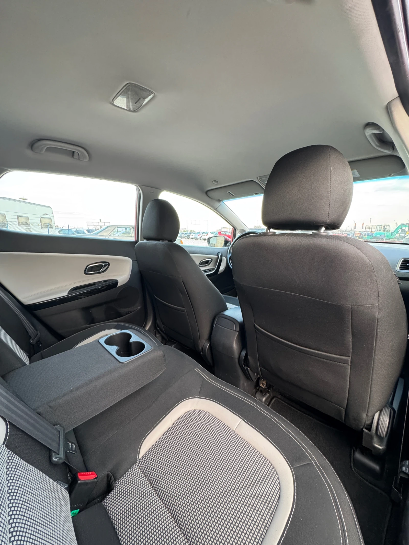 Kia Ceed 1.6 GDI Navi Executive , снимка 10 - Автомобили и джипове - 54049730