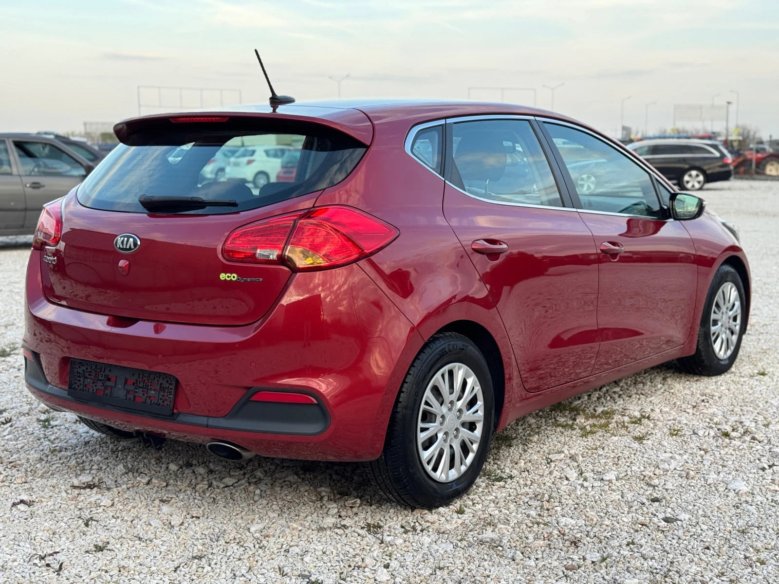 Kia Ceed 1.6 GDI Navi Executive , снимка 4 - Автомобили и джипове - 54049730