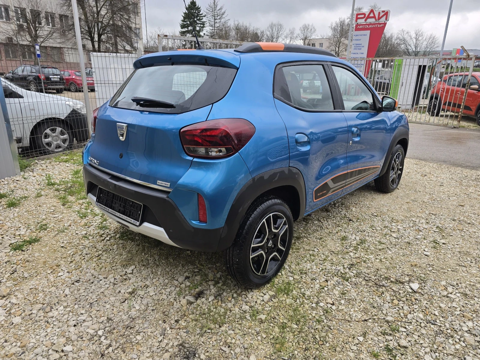 Dacia Spring Comfort Plus 45CCS Гаранция Лизинг, снимка 5 - Автомобили и джипове - 54080550