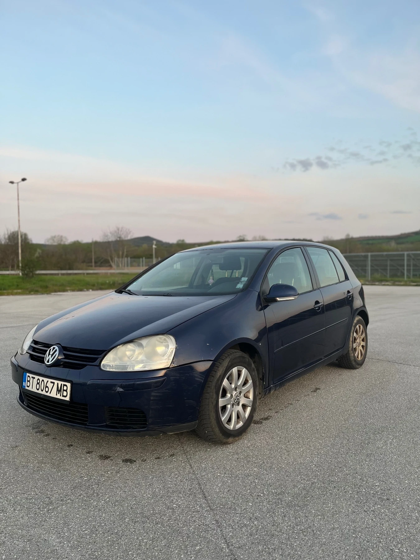VW Golf, снимка 2 - Автомобили и джипове - 54230536