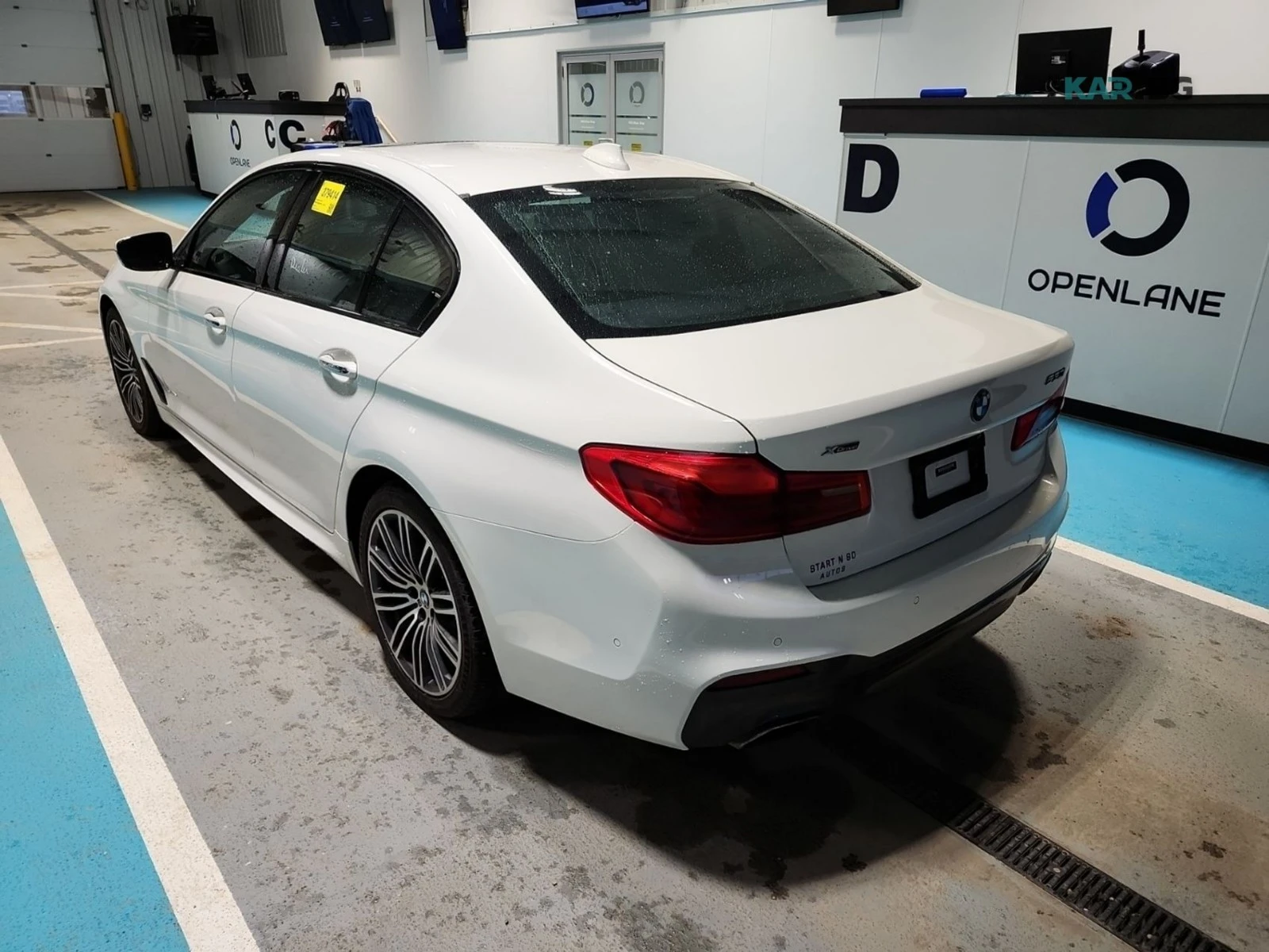 BMW 530 XDRIVE * MPACK * АвтоКредит* (ЦЕНА ДО БГ), снимка 4 - Автомобили и джипове - 54633825